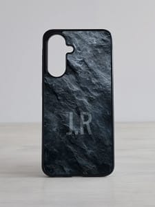 Must marmormustriga Samsung Galaxy kaas initsiaalidega personaliseeritud