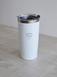 600 ml valge ringneck termoskruus nimeline elegant teine kulg oma tekstiga ja sudamekesega Valge 600 ml nimeline termoskruus, teine külg oma tekstiga ja südamega.