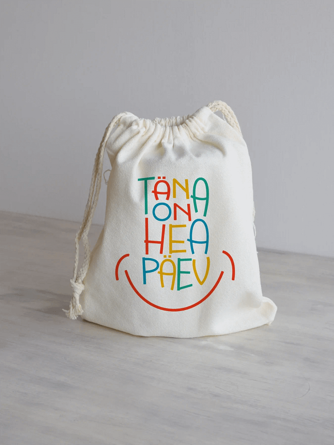 Riides kinkekott termoskruusile Täna on hea päev.