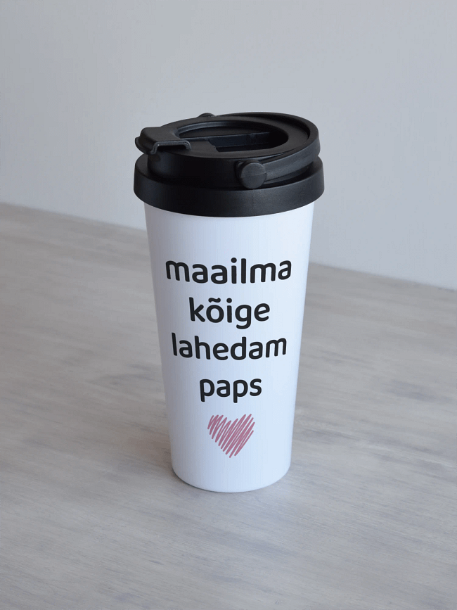 Valge 500 ml termoskruus, must keeratav sangaga kaan, personaliseeritud oma tekstiga.