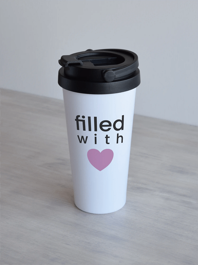 Valge 500ml termoskruus, filled with love ja roosa süda